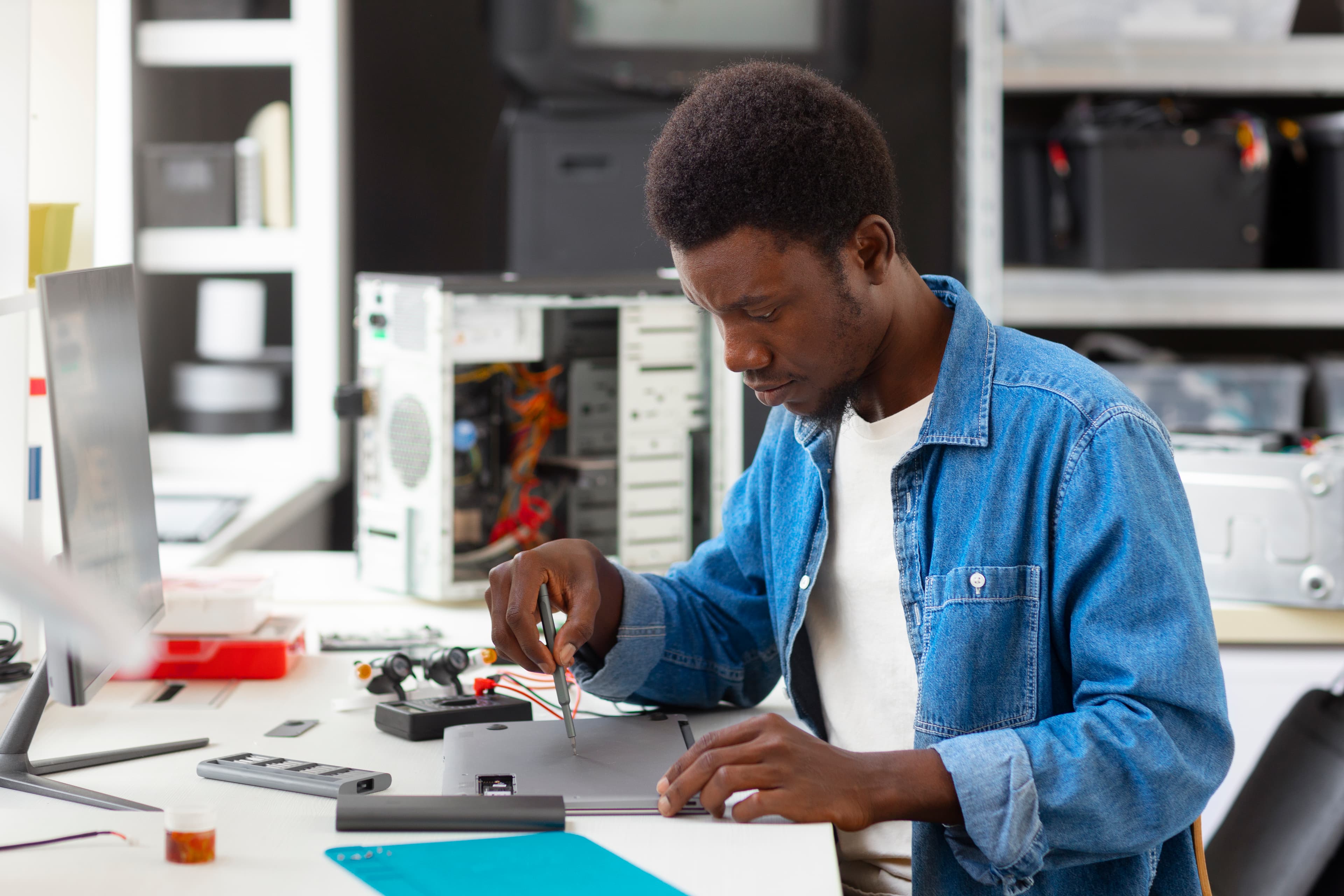 Électrotechniciens
